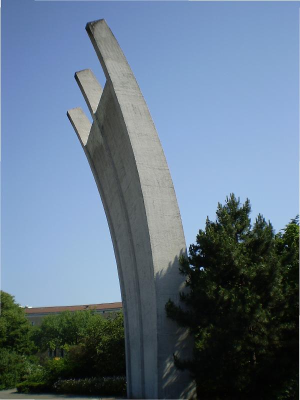 berlin 150.JPG - The Berlin Airlift memorial